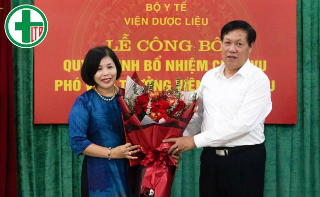 Thứ trưởng Bộ Y tế Đỗ Xuân Tuyên công bố quyết định bổ nhiệm